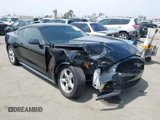 2017 Ford Mustang V6 z VIN 1FA6P8AM9H5353976, wystawiony jako IAAI lot #42359163 z przebiegiem 49 757 mil mil oraz . Historia ofert i sprzedaży dostępna na DreamBid. Obrazek 1.