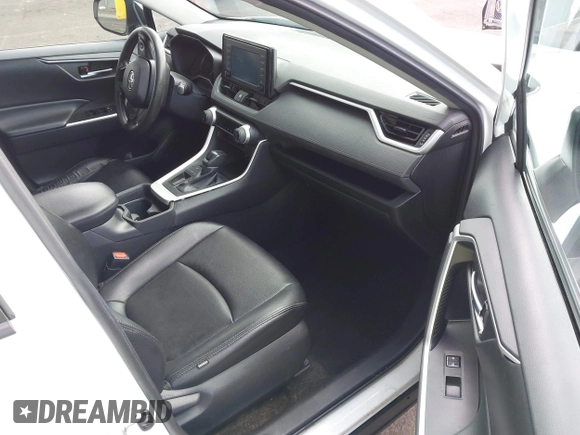 2019 Toyota RAV4 XLE with VIN 2T3W1RFV5KW051023, listed as a IAAI auction lot 40970612 with 106,359 mi miles and . Bid and sale history available at DreamBid. Image 5.
