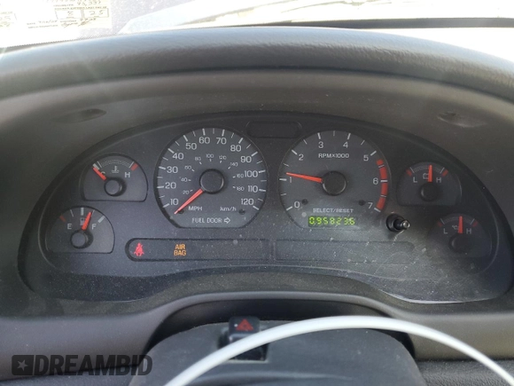 2002 Ford Mustang Deluxe with VIN 1FAFP44482F117034, listed as a Copart auction lot 50332965 with 95,923 mi miles and Salvage title. Bid and sale history available at DreamBid. Image 9.