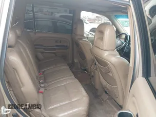 2005 Honda Pilot EX-L with VIN 5FNYF18545B052618, listed as a IAAI auction lot 41798972 with 250,118 mi miles. Bid and sale history available at carsss.com. Image 8.