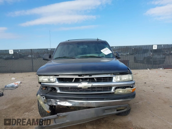 2006 Chevrolet Tahoe LS with VIN 1GNEC13V16J163907, listed as a IAAI auction lot 41232903 with 142,382 mi miles. Bid and sale history available at carsss.com. Image 12.