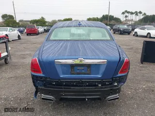 2011 Rolls-Royce Ghost with VIN SCA664S55BUX49548, listed as a IAAI auction lot 41395054 with 17,710 mi miles. Bid and sale history available at carsss.com. Image 6.