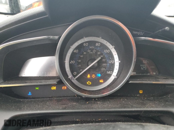 2016 Scion iA z VIN 3MYDLBZV9GY129875, wystawiony jako Copart lot #81368604 z przebiegiem 82 111 mil mil oraz Szkody całkowita. Historia ofert i sprzedaży dostępna na DreamBid. Obrazek 9.