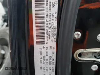 2018 Ram 1500 Express z VIN 3C6RR7KG0JG203510, wystawiony jako Copart lot #85862834 z przebiegiem 122 331 mil mil oraz Szkoda całkowita • Salvage title. Historia ofert i sprzedaży dostępna na DreamBid. Obrazek 14.