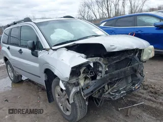 2005 Mitsubishi Endeavor LS with VIN 4A4MM21S65E020791, listed as a IAAI auction lot 41844348 with 208,007 mi miles. Bid and sale history available at carsss.com. Image 1.