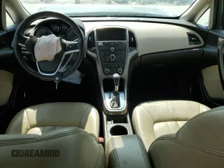 2013 Buick Verano Group z VIN 1G4PS5SK5D4236092, wystawiony jako Copart lot #61350275 z przebiegiem 130 376 mil mil oraz Szkoda całkowita • Salvage title. Historia ofert i sprzedaży dostępna na DreamBid. Obrazek 8.