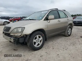 2000 Lexus RX 300 with VIN JT6GF10U2Y0062878, listed as a Copart auction lot 70833424 with 211,385 mi miles and Salvage Title. Bid and sale history available at carsss.com. Image 1.