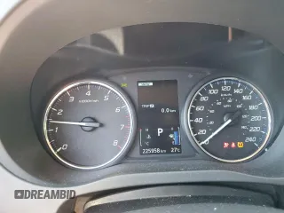 2020 Mitsubishi Outlander ES z VIN JA4AZ2A31LZ612278, wystawiony jako Copart lot #62982274 z przebiegiem 225 958 mil mil oraz Szkoda całkowita • Salvage title. Historia ofert i sprzedaży dostępna na DreamBid. Obrazek 9.