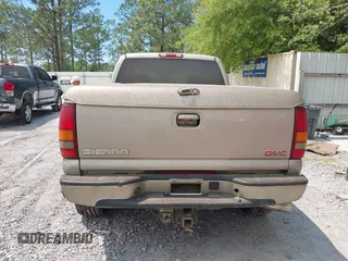 2003 GMC Sierra Denali z VIN 2GTFK69U531270072, wystawiony jako IAAI lot #42004573 z przebiegiem 240 244 mil mil oraz . Historia ofert i sprzedaży dostępna na DreamBid. Obrazek 17.