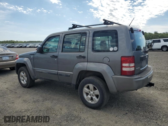 2012 Jeep Liberty Sport Latitude z VIN 1C4PJMAKXCW161928, wystawiony jako Copart lot #49835595 z przebiegiem 149 056 mil mil oraz Czysty tytuł • Clean title. Historia ofert i sprzedaży dostępna na DreamBid. Obrazek 2.