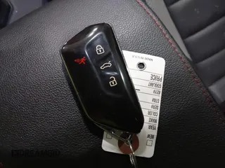 2022 Volkswagen GTI Autobahn с VIN WVW687CD9NW126727, выставлен на аукционе IAAI как лот 42413190 с пробегом 39 455 миль миль и . История ставок и продаж доступна на DreamBid. Изображение 11.