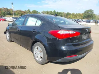 2016 Kia Forte LX z VIN KNAFK4A64G5501403, wystawiony jako IAAI lot #40557617 z przebiegiem 23 846 mil mil oraz . Historia ofert i sprzedaży dostępna na DreamBid. Obrazek 3.