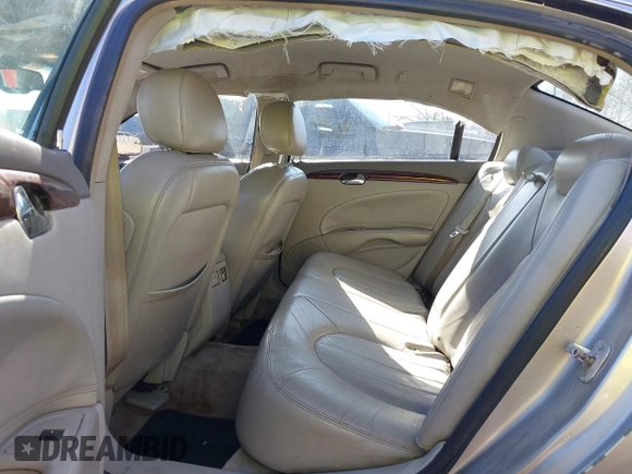 2007 Buick Lucerne V6 CXL with VIN 1G4HD57277U148897, listed as a IAAI auction lot 41743649 with 240,414 mi miles. Bid and sale history available at carsss.com. Image 8.