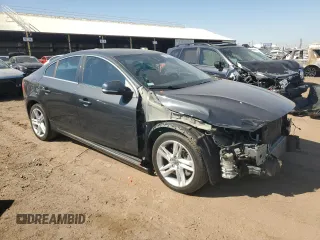 2015 Volvo S60 T5 Platinum with VIN YV1612TD0F2307466, listed as a Copart auction lot 72807063 with 92,151 mi miles. Bid and sale history available at carsss.com. Image 4.