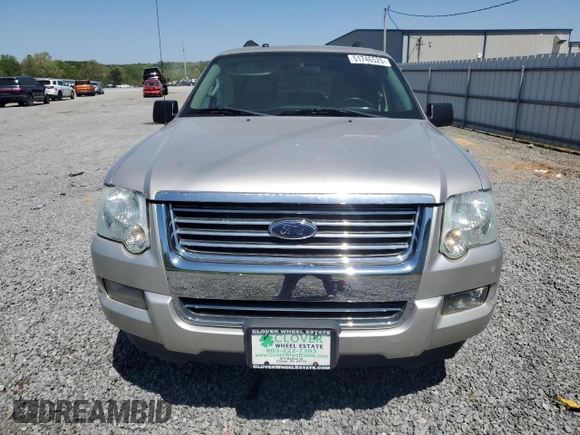 2008 Ford Explorer XLT z VIN 1FMEU63E78UA76898, wystawiony jako Copart lot #51746525 z przebiegiem 138 478 mil mil oraz Szkoda całkowita • Salvage title. Historia ofert i sprzedaży dostępna na DreamBid. Obrazek 5.