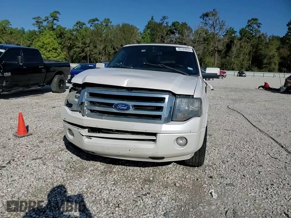 2014 Ford Expedition Limited z VIN 1FMJU1K53EEF65470, wystawiony jako Copart lot #83103034 z przebiegiem 211 577 mil mil oraz Szkoda całkowita • Salvage title. Historia ofert i sprzedaży dostępna na DreamBid. Obrazek 15.