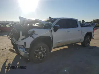 2023 GMC Sierra 1500 SLT z VIN 3GTUUDE89PG325280, wystawiony jako Copart lot #76475884 z przebiegiem 32 885 mil mil oraz Szkoda całkowita • Salvage title. Historia ofert i sprzedaży dostępna na DreamBid. Obrazek 1.