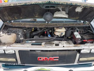 1994 GMC Vandura z VIN 1GDEG25K2RF523677, wystawiony jako IAAI lot #42500077 z przebiegiem 184 965 mil mil oraz . Historia ofert i sprzedaży dostępna na DreamBid. Obrazek 10.