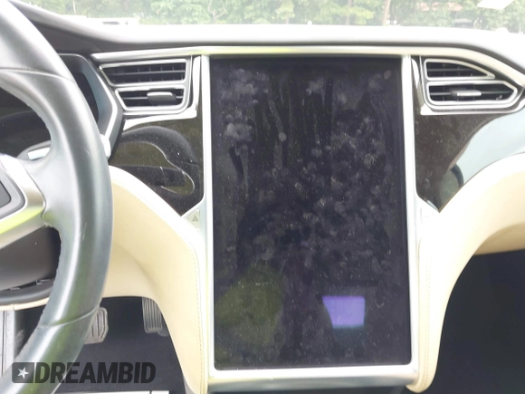 2016 Tesla Model S 70 with VIN 5YJSA1E11GF132984, listed as a IAAI auction lot 42428634 with Not provided miles and . Bid and sale history available at DreamBid. Image 16.