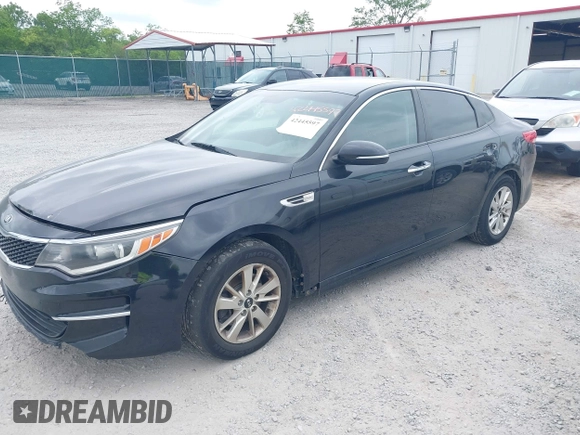 2017 Kia Optima LX z VIN 5XXGT4L36HG152832, wystawiony jako IAAI lot #42445597 z przebiegiem 183 875 mil mil oraz . Historia ofert i sprzedaży dostępna na DreamBid. Obrazek 20.