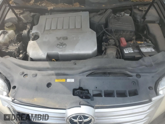 2012 Toyota Avalon z VIN 4T1BK3DB5CU445634, wystawiony jako Copart lot #56147435 z przebiegiem 173 568 mil mil oraz Szkoda całkowita • Salvage title. Historia ofert i sprzedaży dostępna na DreamBid. Obrazek 11.
