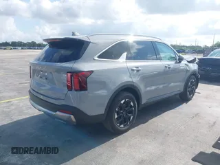2024 Kia Sorento S with VIN 5XYRL4JC5RG278804, listed as a IAAI auction lot 42170947 with 12,709 mi miles and . Bid and sale history available at DreamBid. Image 4.