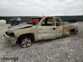 2000 Chevrolet Silverado 1500 LS with VIN 1GCEK19T3YZ359577, listed as a Copart auction lot 48153185 with 0 mi miles and Non Repairable. Bid and sale history available at carsss.com. Image 1.