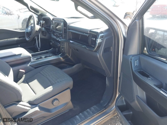 2021 Ford F-150 XL with VIN 1FTEW1CP2MFC27115, listed as a IAAI auction lot 41488090 with 86,880 mi miles. Bid and sale history available at carsss.com. Image 5.