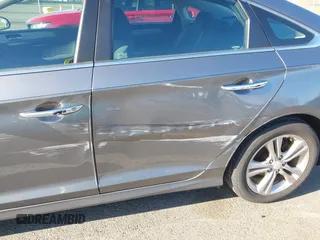 2018 Hyundai Sonata SEL with VIN 5NPE34AFXJH718120, listed as a IAAI auction lot 41847879 with 84,408 mi miles and . Bid and sale history available at carsss.com. Image 6.