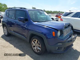 2017 Jeep Renegade Latitude z VIN ZACCJABB1HPG29285, wystawiony jako IAAI lot #42081075 z przebiegiem 62 311 mil mil oraz . Historia ofert i sprzedaży dostępna na DreamBid. Obrazek 1.