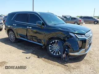 2023 Hyundai Palisade Calligraphy z VIN KM8R74GE3PU563795, wystawiony jako IAAI lot #42009688 z przebiegiem 25 257 mil mil oraz . Historia ofert i sprzedaży dostępna na DreamBid. Obrazek 1.