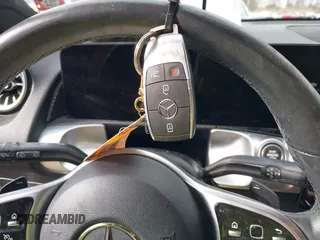 2022 Mercedes-Benz GLB 250 с VIN W1N4M4HB0NW249009, выставлен на аукционе IAAI как лот 41422295 с пробегом 49 761 миль миль и . История ставок и продаж доступна на DreamBid. Изображение 11.