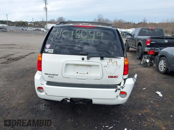 2008 GMC Envoy Denali with VIN 1GKET63M382216072, listed as a IAAI auction lot 41618044 with 148,598 mi miles. Bid and sale history available at carsss.com. Image 16.