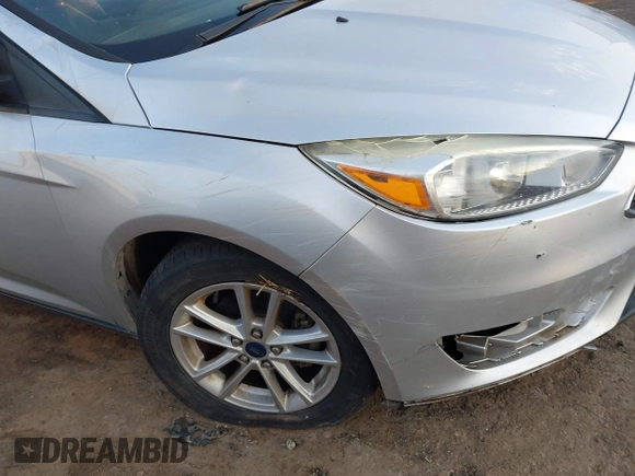2015 Ford Focus SE with VIN 1FADP3K22FL282457, listed as a IAAI auction lot 41872989 with 98,590 mi miles. Bid and sale history available at carsss.com. Image 6.