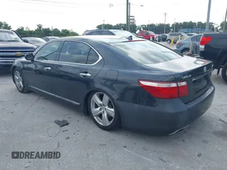 2008 Lexus LS 460 L with VIN JTHGL46F385031829, listed as a IAAI auction lot 42219797 with 162,332 mi miles and . Bid and sale history available at DreamBid. Image 3.