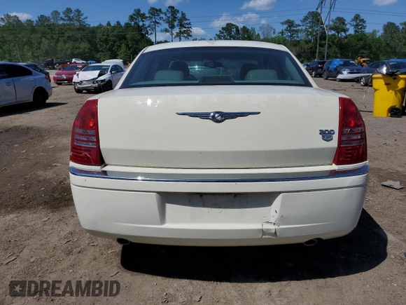 2005 Chrysler 300 with VIN 2C3JA63H95H142411, listed as a Copart auction lot 50592134 with 181,958 mi miles and Clean Title. Bid and sale history available at carsss.com. Image 6.