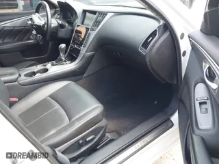 2016 Infiniti Q50 3.0t Premium with VIN JN1EV7AP7GM301088, listed as a IAAI auction lot 41970041 with 91,147 mi miles. Bid and sale history available at carsss.com. Image 5.
