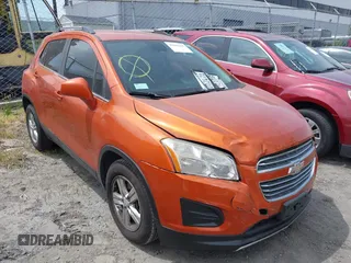2015 Chevrolet Trax LT with VIN KL7CJLSB1FB099920, listed as a IAAI auction lot 42045665 with 112,198 mi miles. Bid and sale history available at carsss.com. Image 1.