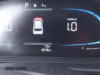 2025 Hyundai Venue SEL с VIN KMHRC8A36SU354117, выставлен на аукционе IAAI как лот 42459995 с пробегом 8 278 миль миль и . История ставок и продаж доступна на DreamBid. Изображение 15.