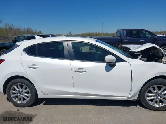 2016 Mazda Mazda3 i Grand Touring with VIN 3MZBM1N78GM323015, listed as a IAAI auction lot 41781002 with 1 mi miles. Bid and sale history available at carsss.com. Image 13.