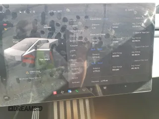 2024 Tesla Cybertruck z VIN 7G2CEHED8RA006307, wystawiony jako Copart lot #74118474 z przebiegiem 1773 mil mil oraz Szkody całkowita. Historia ofert i sprzedaży dostępna na DreamBid. Obrazek 9.