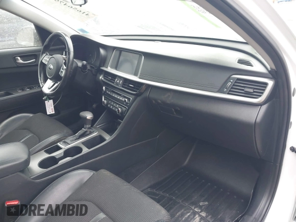 2020 Kia Optima LX with VIN 5XXGT4L3XLG399313, listed as a IAAI auction lot 41656479 with 82,960 mi miles. Bid and sale history available at carsss.com. Image 5.