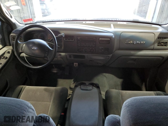 2003 Ford F-250 XL with VIN 1FTNX21L53EA55296, listed as a Copart auction lot 48673225 with 260,764 mi miles and Salvage title. Bid and sale history available at DreamBid. Image 8.