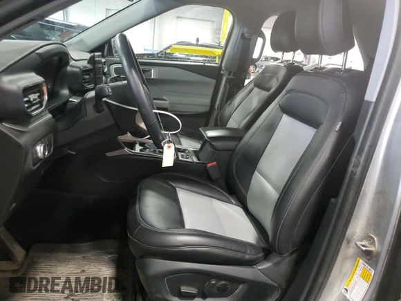 2022 Ford Explorer XLT z VIN 1FMSK8DH3NGB15185, wystawiony jako Copart lot #57857555 z przebiegiem 75 541 mil mil oraz Szkoda całkowita • Salvage title. Historia ofert i sprzedaży dostępna na DreamBid. Obrazek 7.