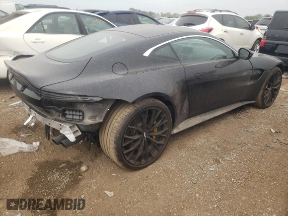 2023 Aston Martin Vantage z VIN SCFSMGAW7PGN07196, wystawiony jako Copart lot #55477894 z przebiegiem 2195 mil mil oraz Szkody całkowita. Historia ofert i sprzedaży dostępna na DreamBid. Obrazek 3.