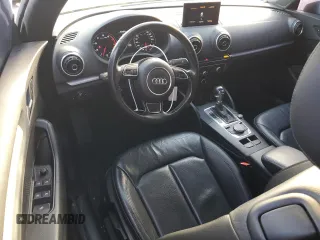 2015 Audi A3 Premium z VIN WAU6CLFF4F1115361, wystawiony jako Copart lot #44633145 z przebiegiem 86 431 mil mil oraz Szkody całkowita. Historia ofert i sprzedaży dostępna na DreamBid. Obrazek 8.