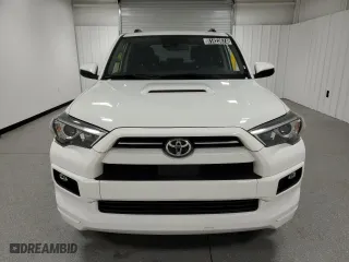 2024 Toyota 4Runner TRD Sport with VIN JTEAU5JR0R5307618, listed as a Copart auction lot 81423674 with 14,624 mi miles and Clean Title. Bid and sale history available at carsss.com. Image 5.