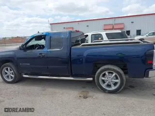 2011 Chevrolet Silverado 1500 LT with VIN 1GCRCSE04BZ232327, listed as a IAAI auction lot 41896146 with 146,402 mi miles. Bid and sale history available at carsss.com. Image 14.