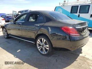 2019 Mercedes-Benz C 300 z VIN WDDWF8DB1KR483148, wystawiony jako Copart lot #56566925 z przebiegiem Nie podano mil oraz Czysty tytuł • Clean title. Historia ofert i sprzedaży dostępna na DreamBid. Obrazek 2.