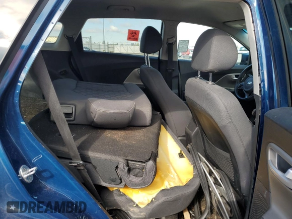 2018 Kia Niro LX with VIN KNDCB3LC6J5206975, listed as a Copart auction lot 49488895 with 121,824 mi miles and Clean Title. Bid and sale history available at carsss.com. Image 11.